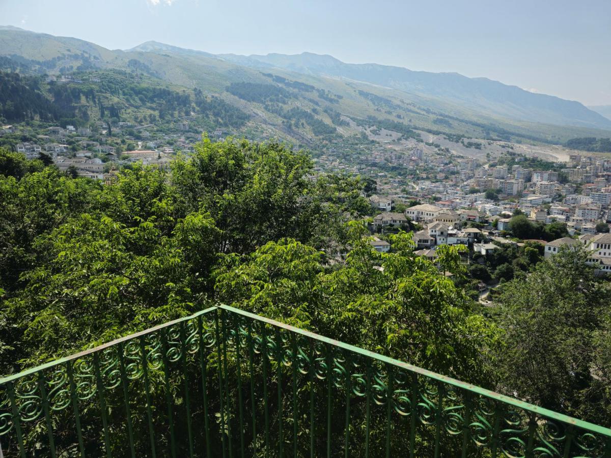 Traditional House Shapllo Gjirokaster Ngoại thất bức ảnh